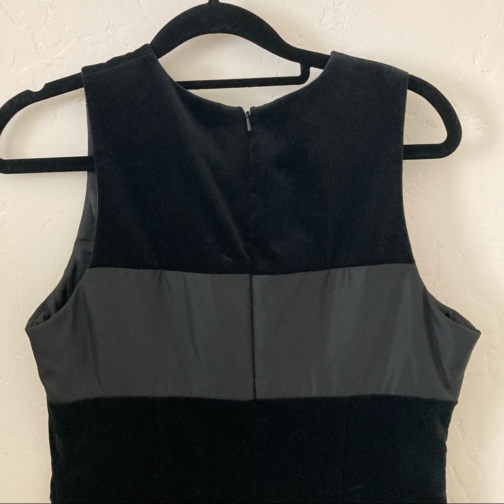 Bow Dress - Picture 11 of 12